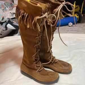dELiA*s moccasin boots 6